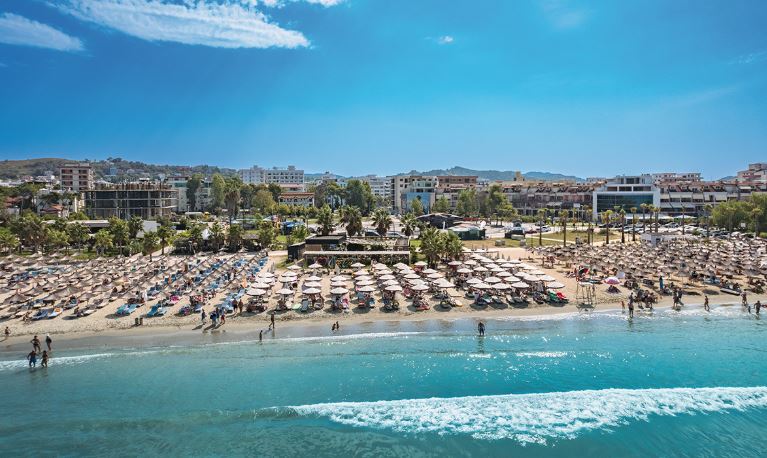 Tkurrja e turizmit ul çmimet e hoteleve, sa kushtojnë dhomat nga jugu në veri
